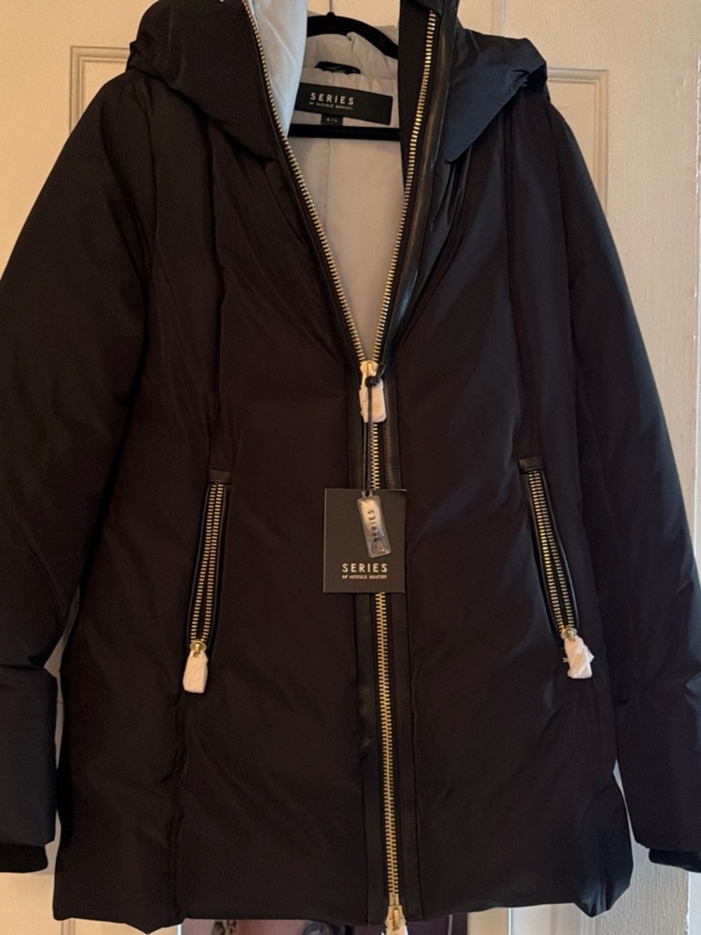 NB Series by Nicole Benisti Black Hooded Gold-Zip Puffer Jacket